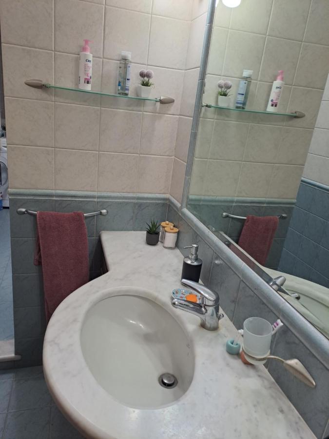 Cozy Room Stanza Close City Center In A Family House Stanza In Appartamento Condiviso Noi Viviamo In Casa Stanza In Affitto Τορίνο Εξωτερικό φωτογραφία