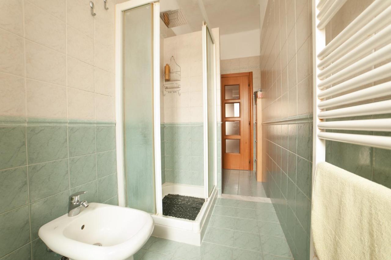Cozy Room Stanza Close City Center In A Family House Stanza In Appartamento Condiviso Noi Viviamo In Casa Stanza In Affitto Τορίνο Εξωτερικό φωτογραφία